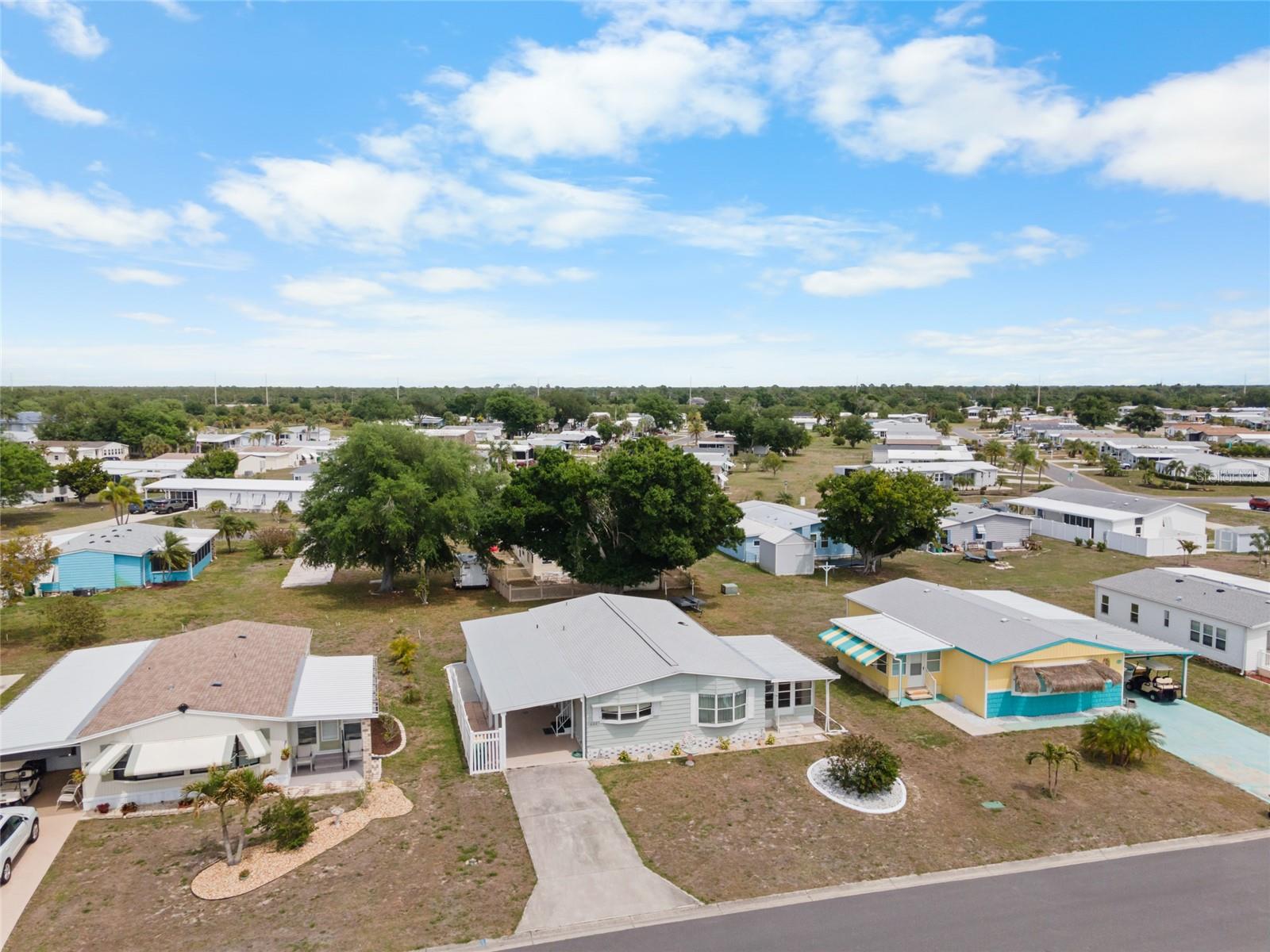 LEMON BAY ISLES PH 02 - Residential