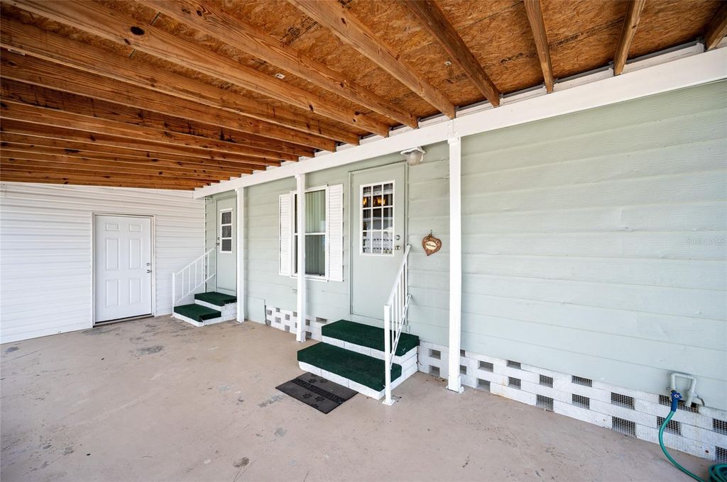 Photo of 6162 Redwing Avenue, Englewood, FL 34224 (MLS # D6146939)