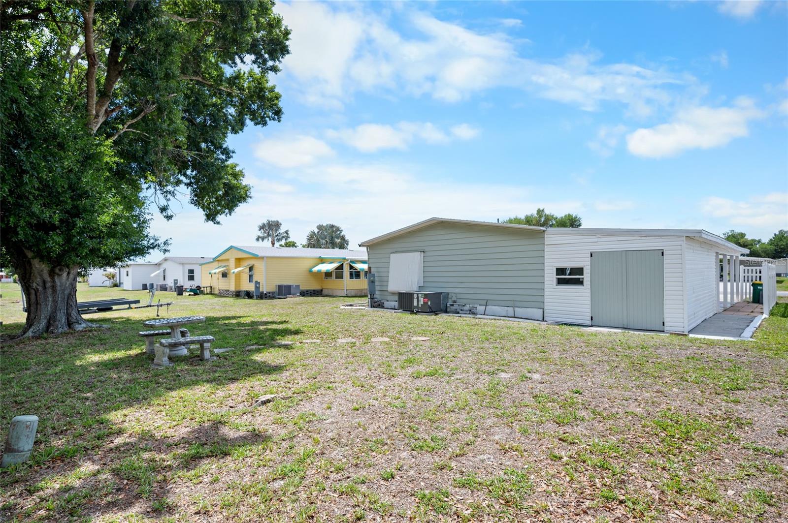 LEMON BAY ISLES PH 02 - Residential