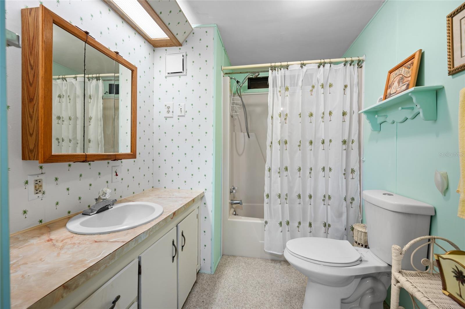 LEMON BAY ISLES PH 02 - Residential