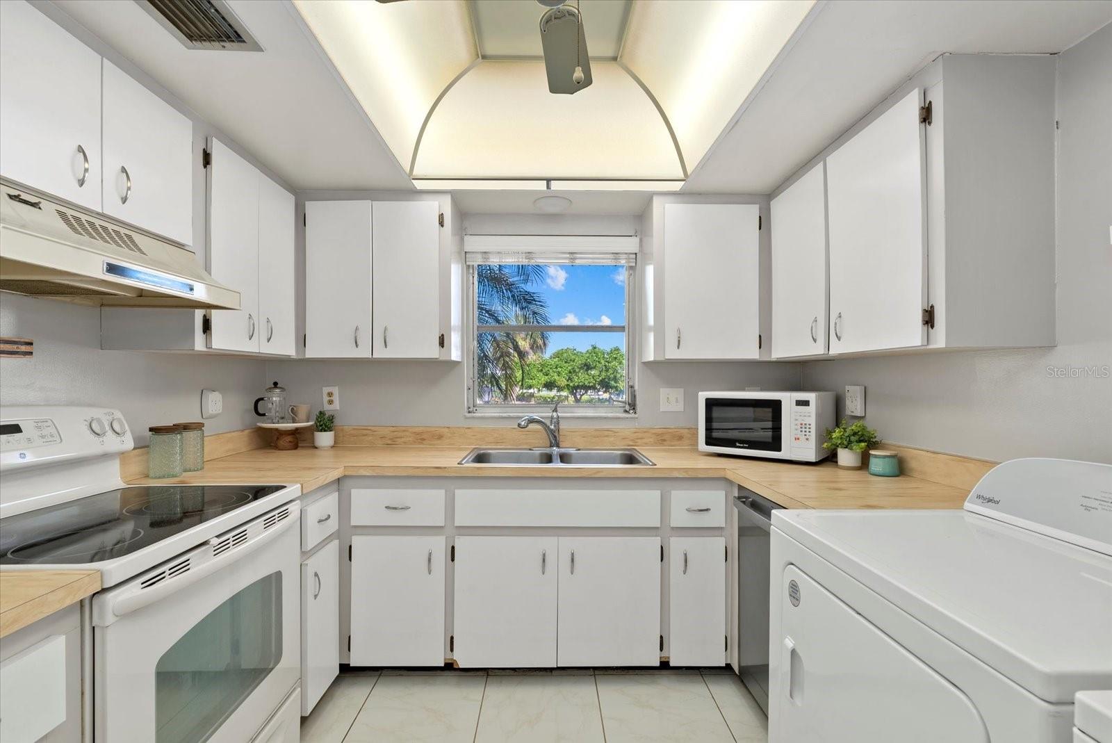 MOUNT VERNON PH 3 - Residential Lease