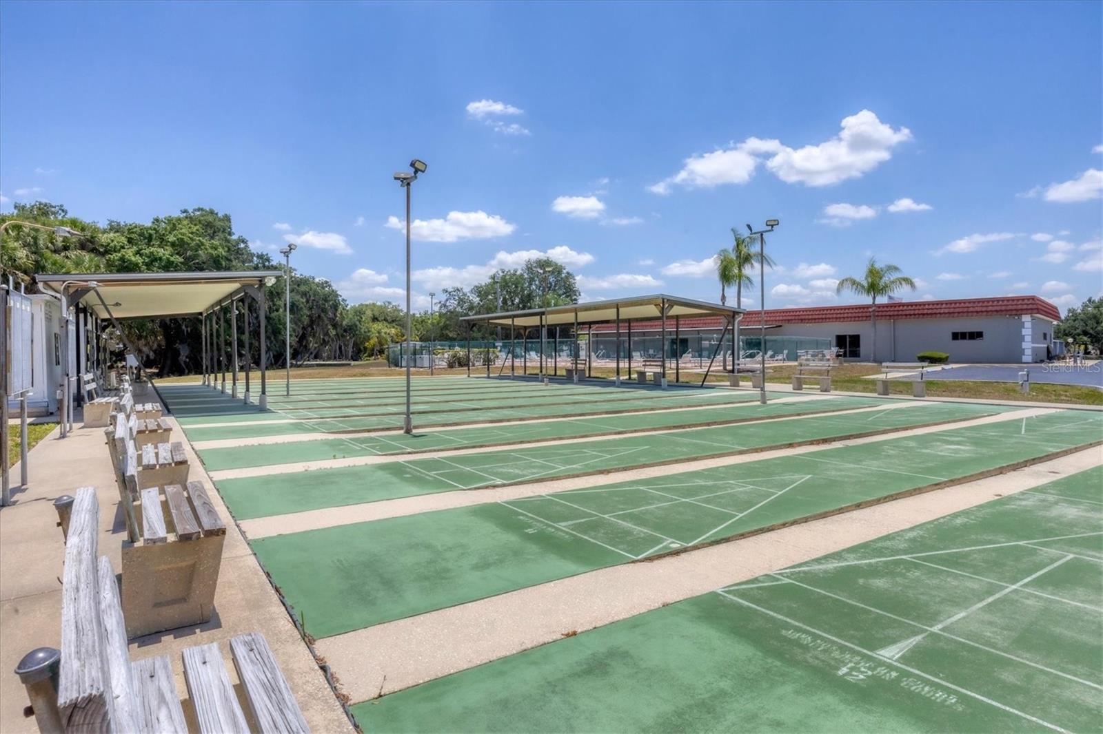 SHADOW BROOK MOBILE HOME - Residential