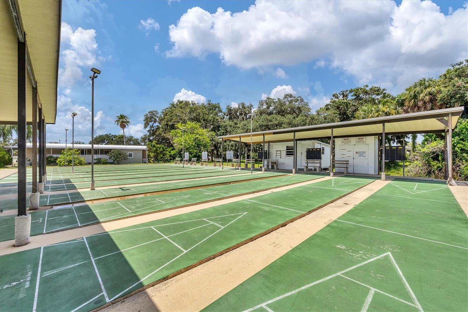 SHADOW BROOK MOBILE HOME - Residential