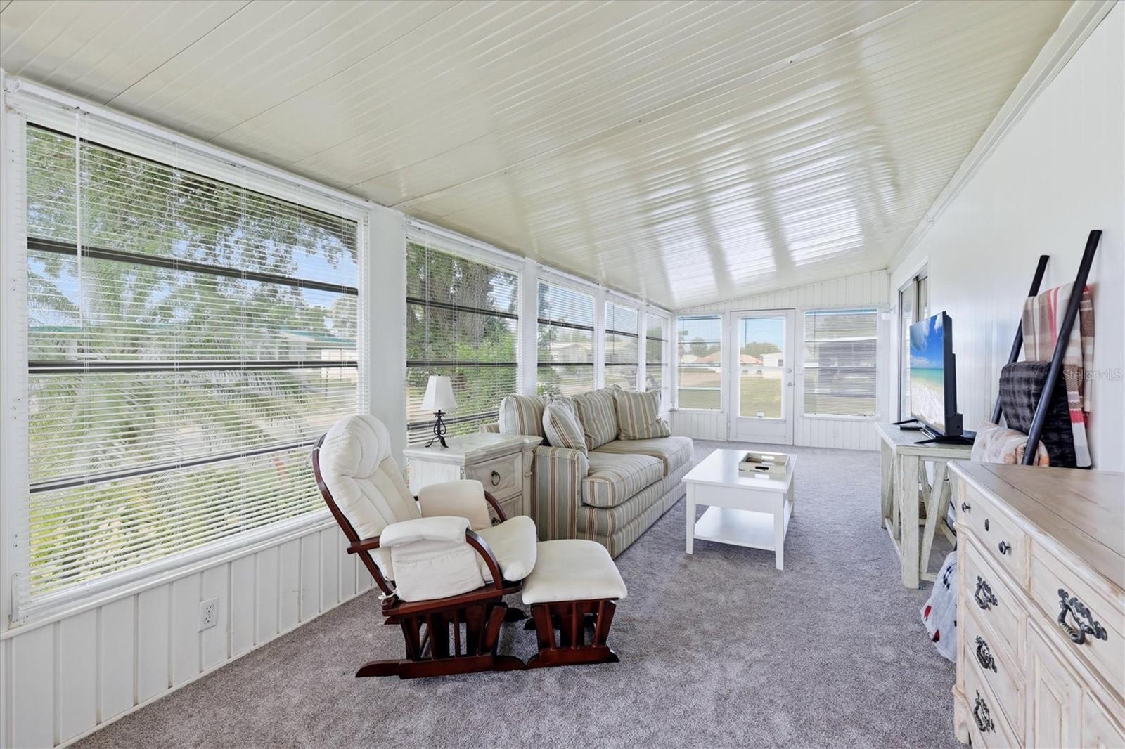 SHADOW BROOK MOBILE HOME - Residential