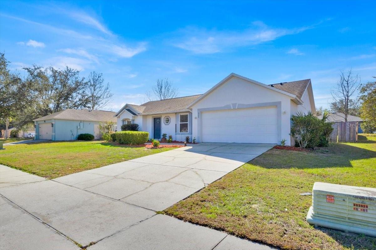 406 BRAMBLE WAY
