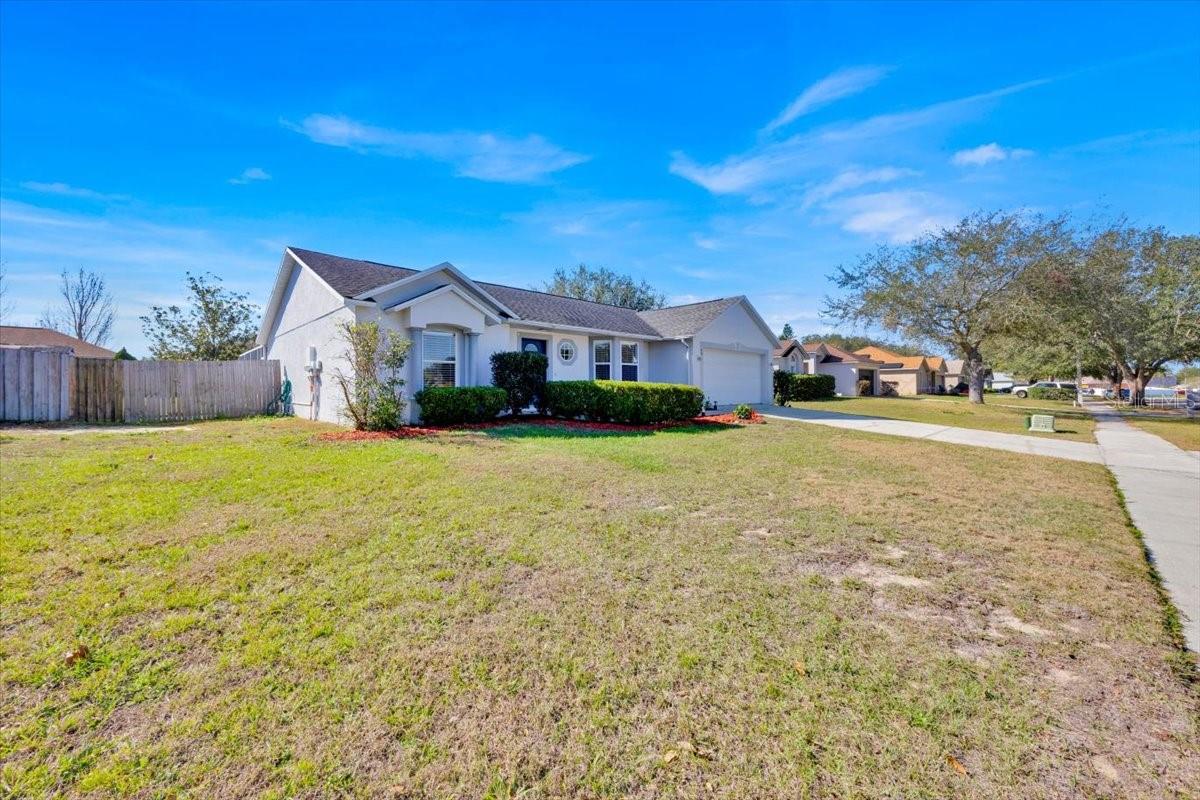 406 BRAMBLE WAY