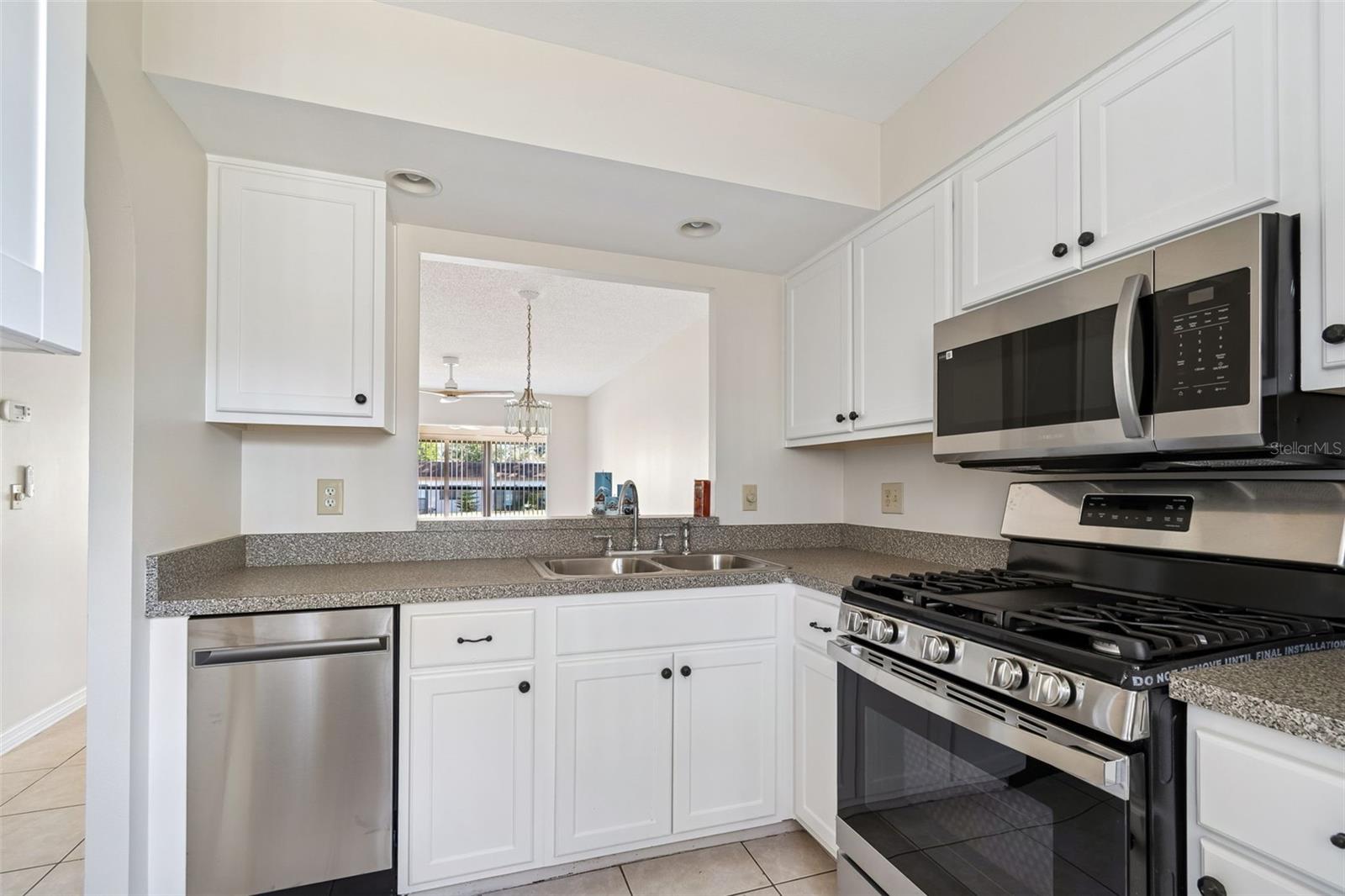 MISSION HILLS CONDO - Residential