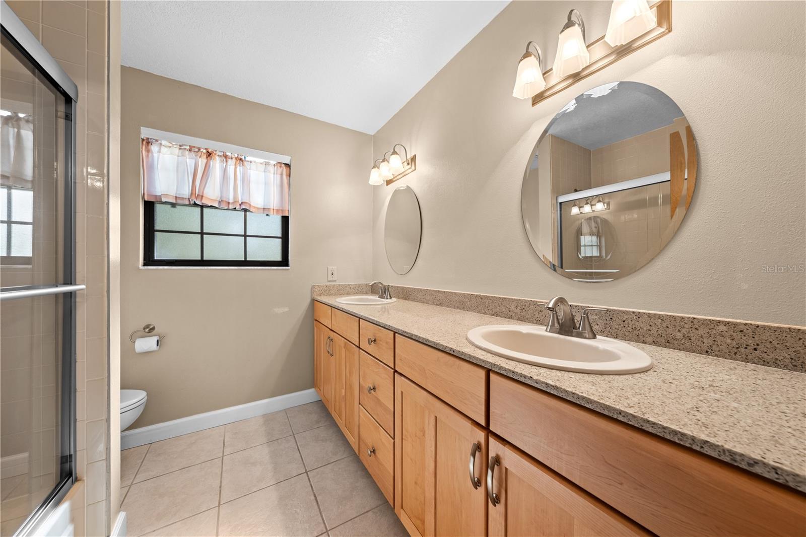 EAST LAKE ESTATES - Residential