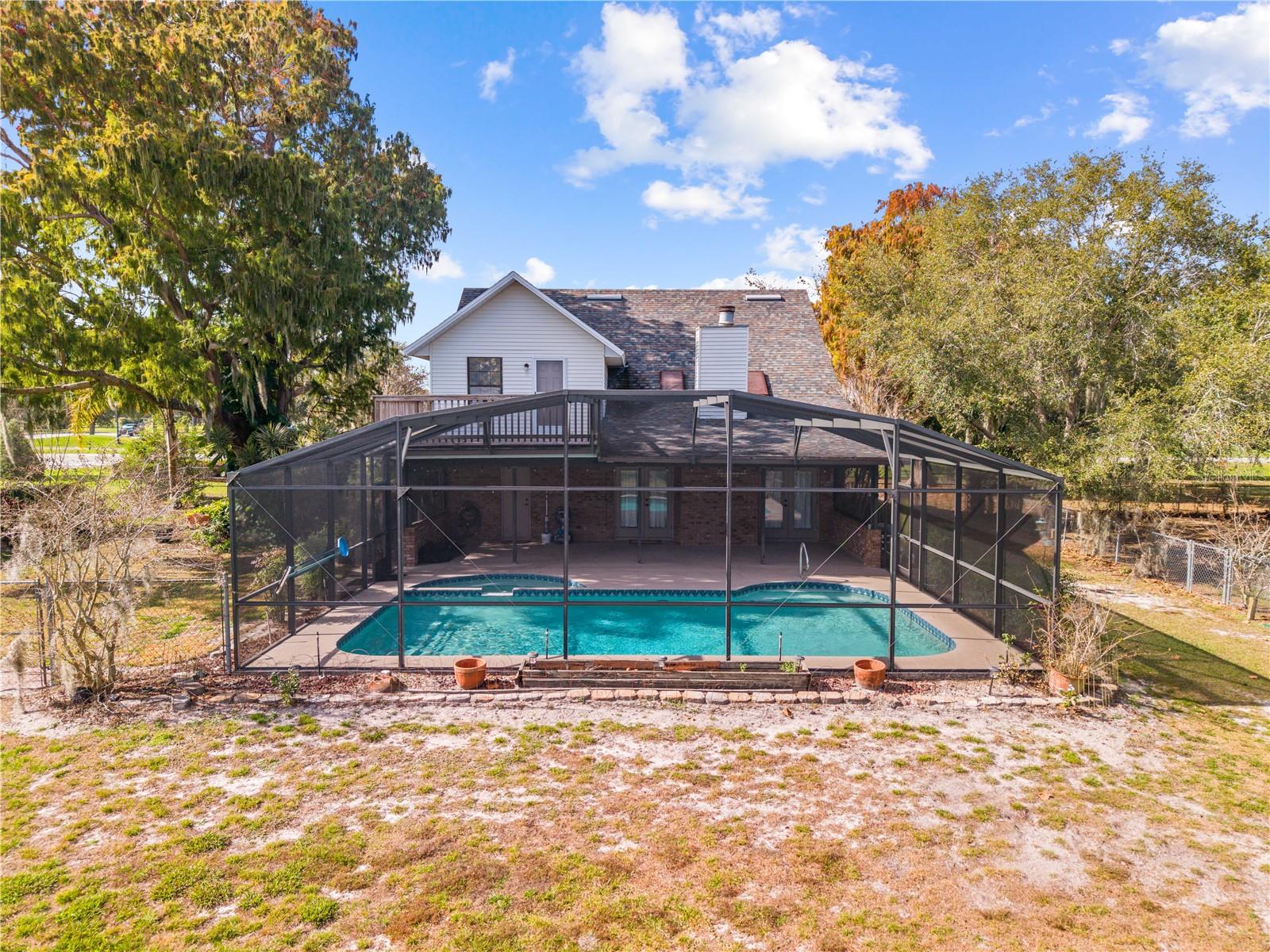 EAST LAKE ESTATES - Residential