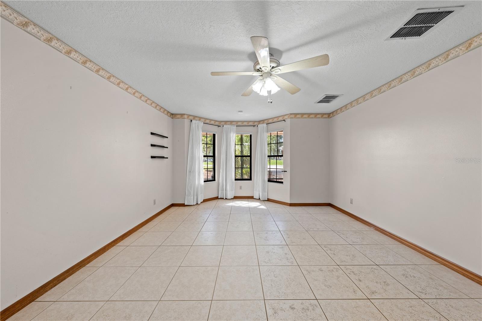 EAST LAKE ESTATES - Residential