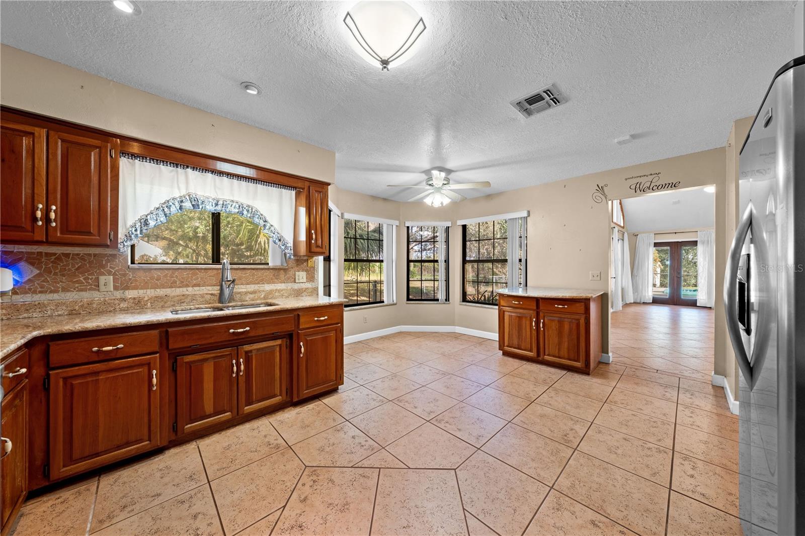 EAST LAKE ESTATES - Residential