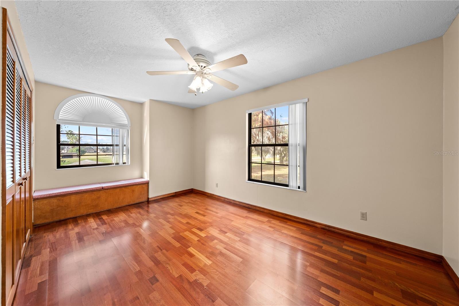 EAST LAKE ESTATES - Residential