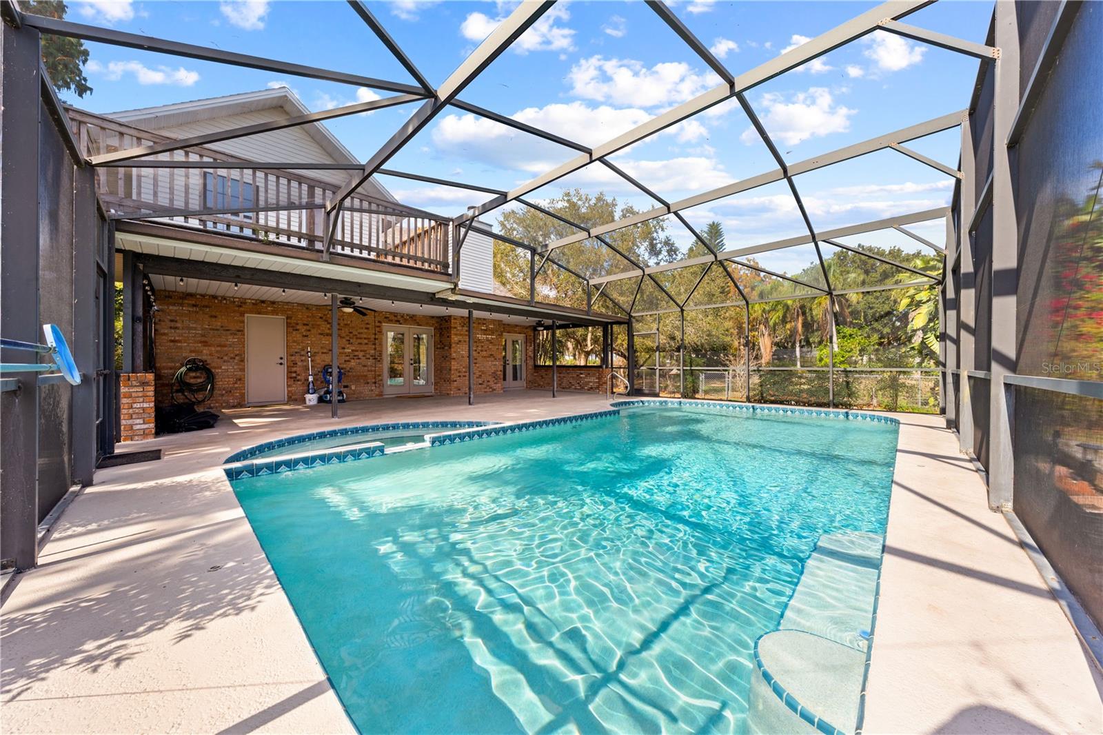 EAST LAKE ESTATES - Residential