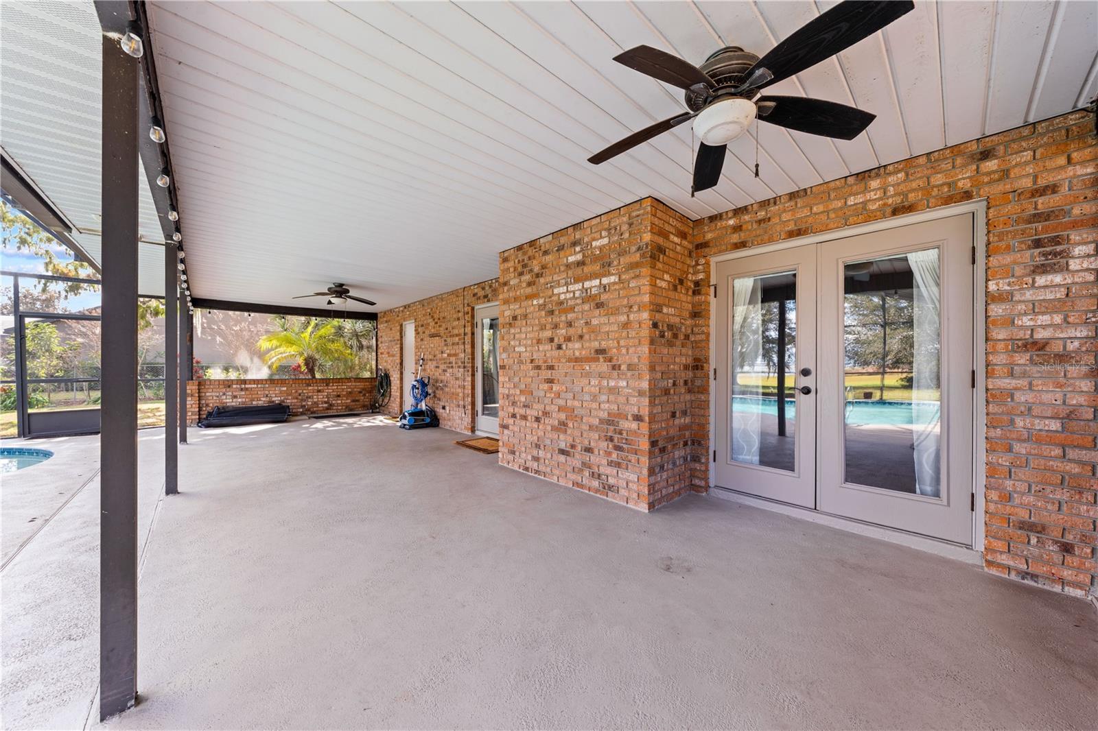 EAST LAKE ESTATES - Residential