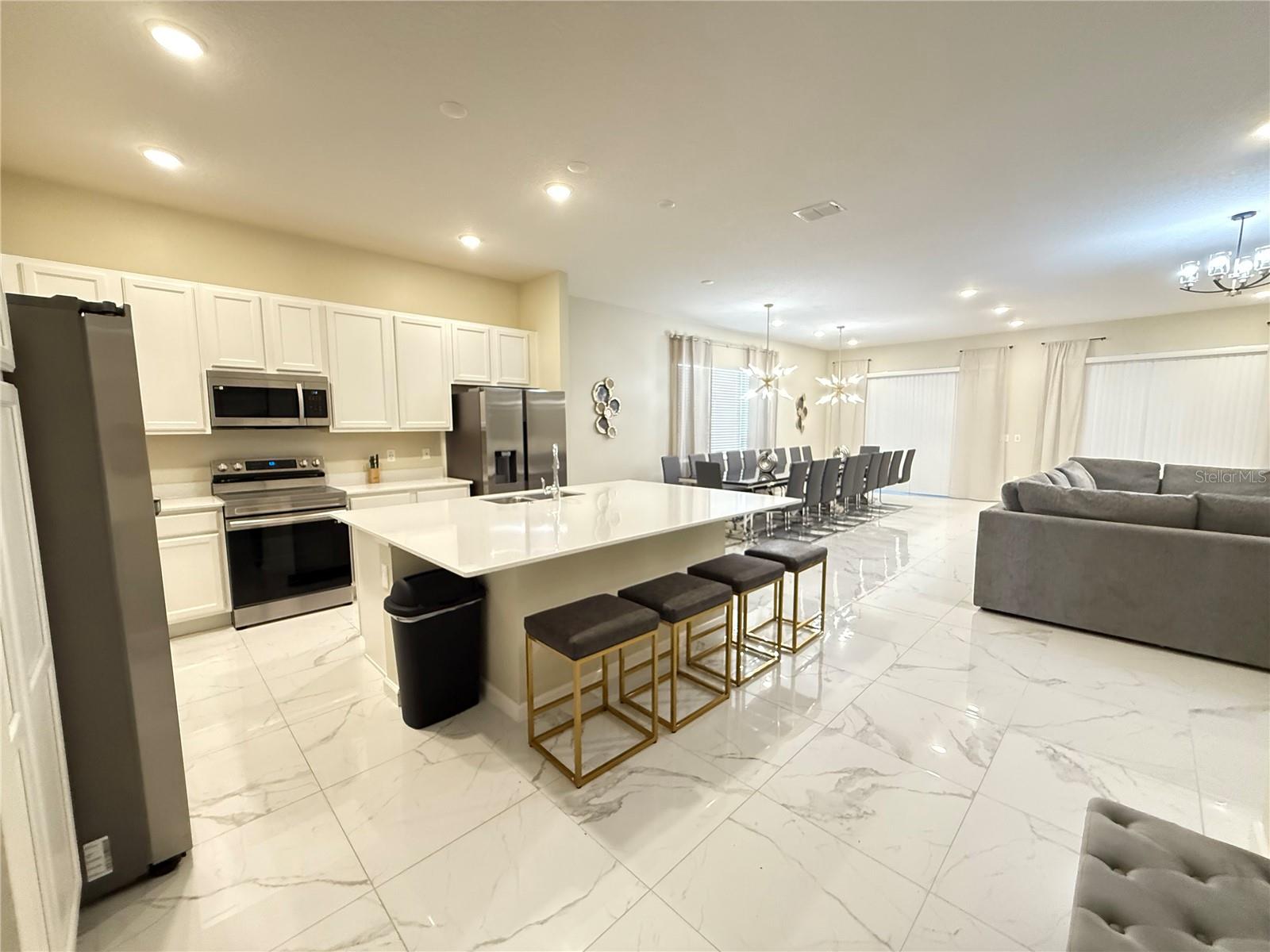 2386 RAMA DRIVE