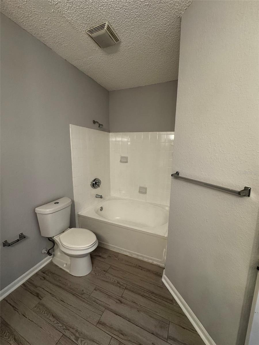 ARBOR LAKES A CONDO - Residential Lease