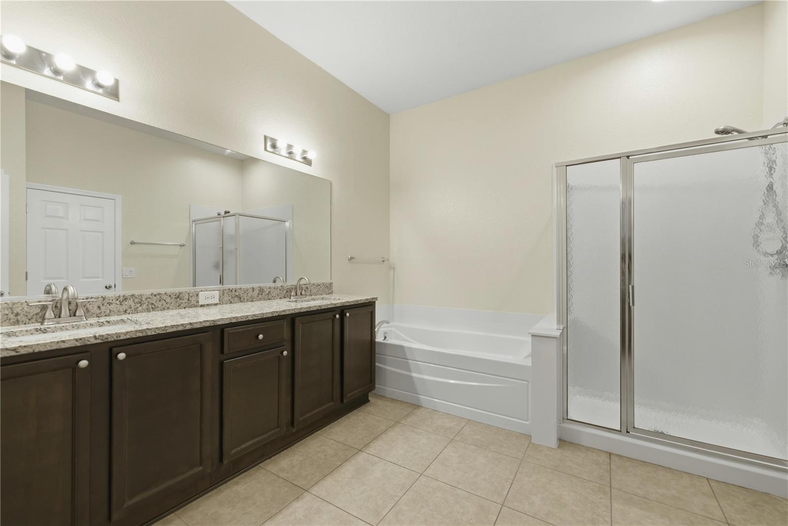 SADDLE CREEK PHASE 1 - Residential Lease