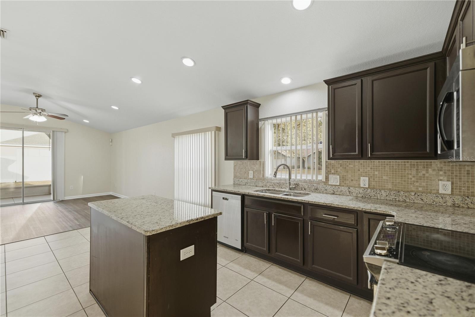 SADDLE CREEK PHASE 1 - Residential Lease