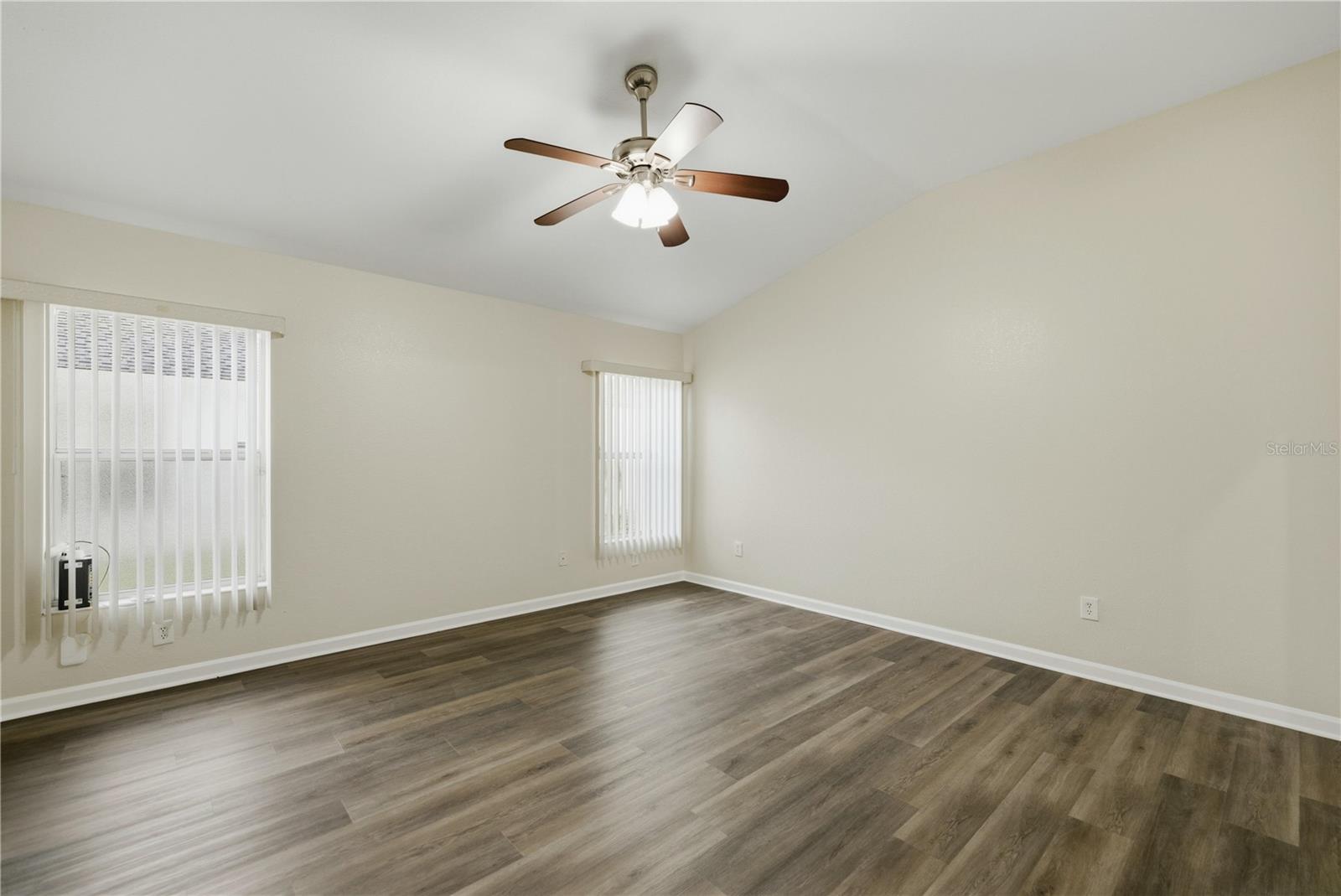 SADDLE CREEK PHASE 1 - Residential Lease