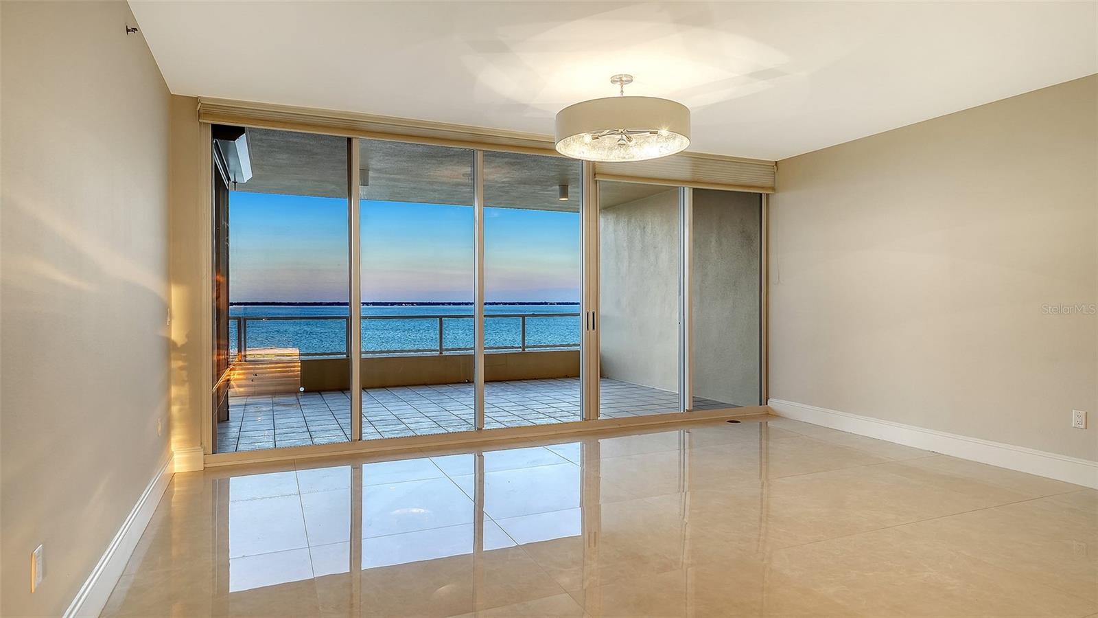 GRAND BAY 2 - Residential