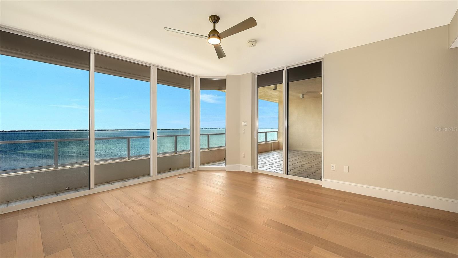 GRAND BAY 2 - Residential