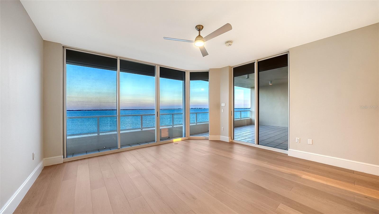 GRAND BAY 2 - Residential