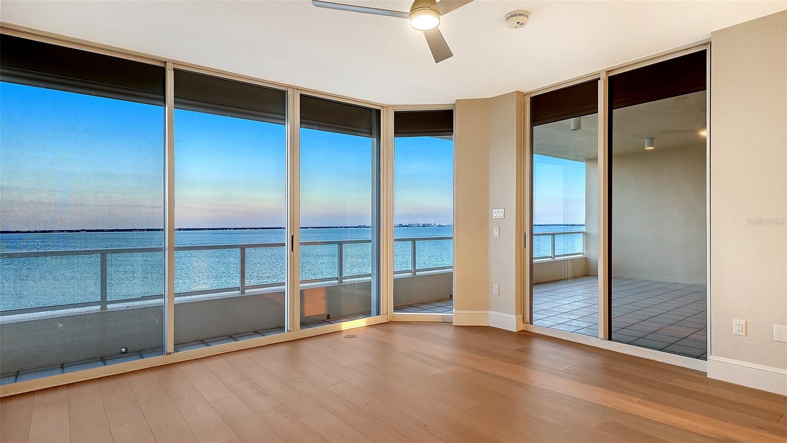 GRAND BAY 2 - Residential