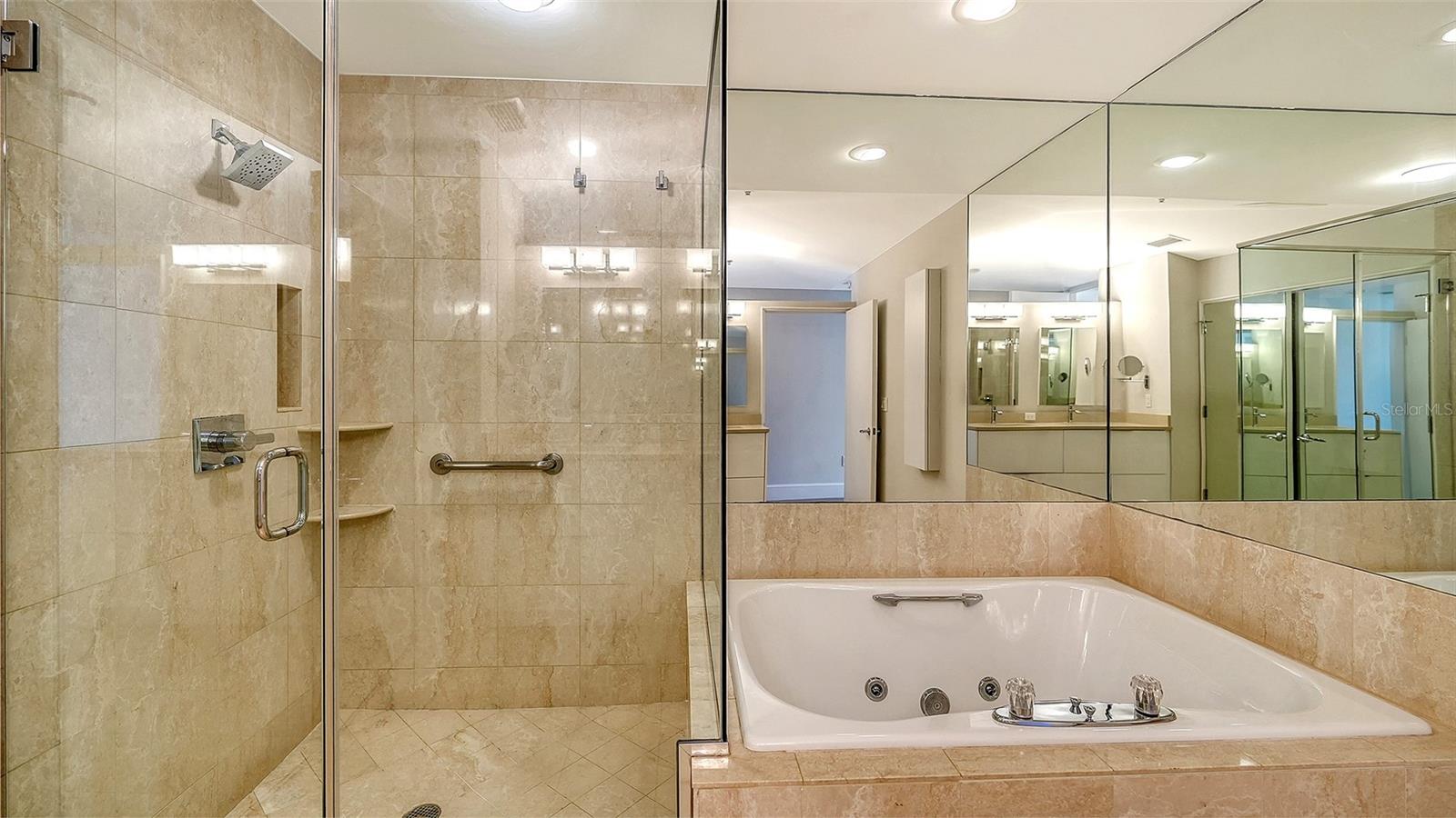 GRAND BAY 2 - Residential