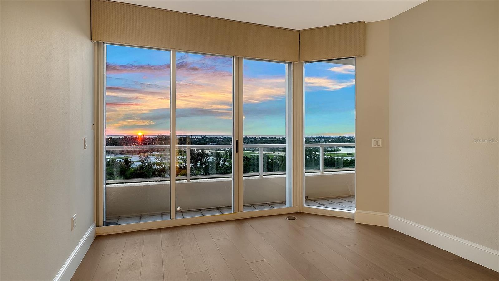 GRAND BAY 2 - Residential