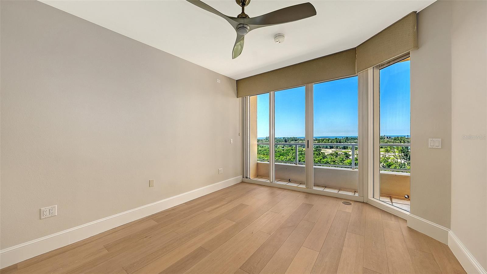 GRAND BAY 2 - Residential