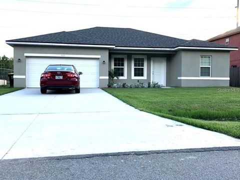 Photo of 810 Cardinal Way, Kissimmee, FL 34759 (MLS # S5129311)