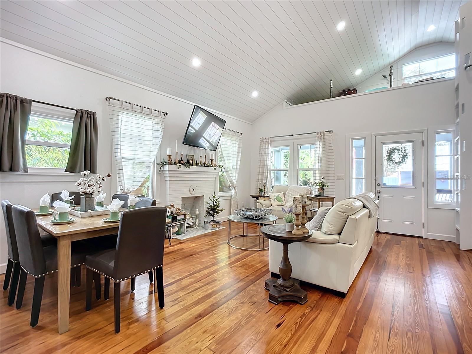 FINNEGANS NEW SMYRNA - Residential