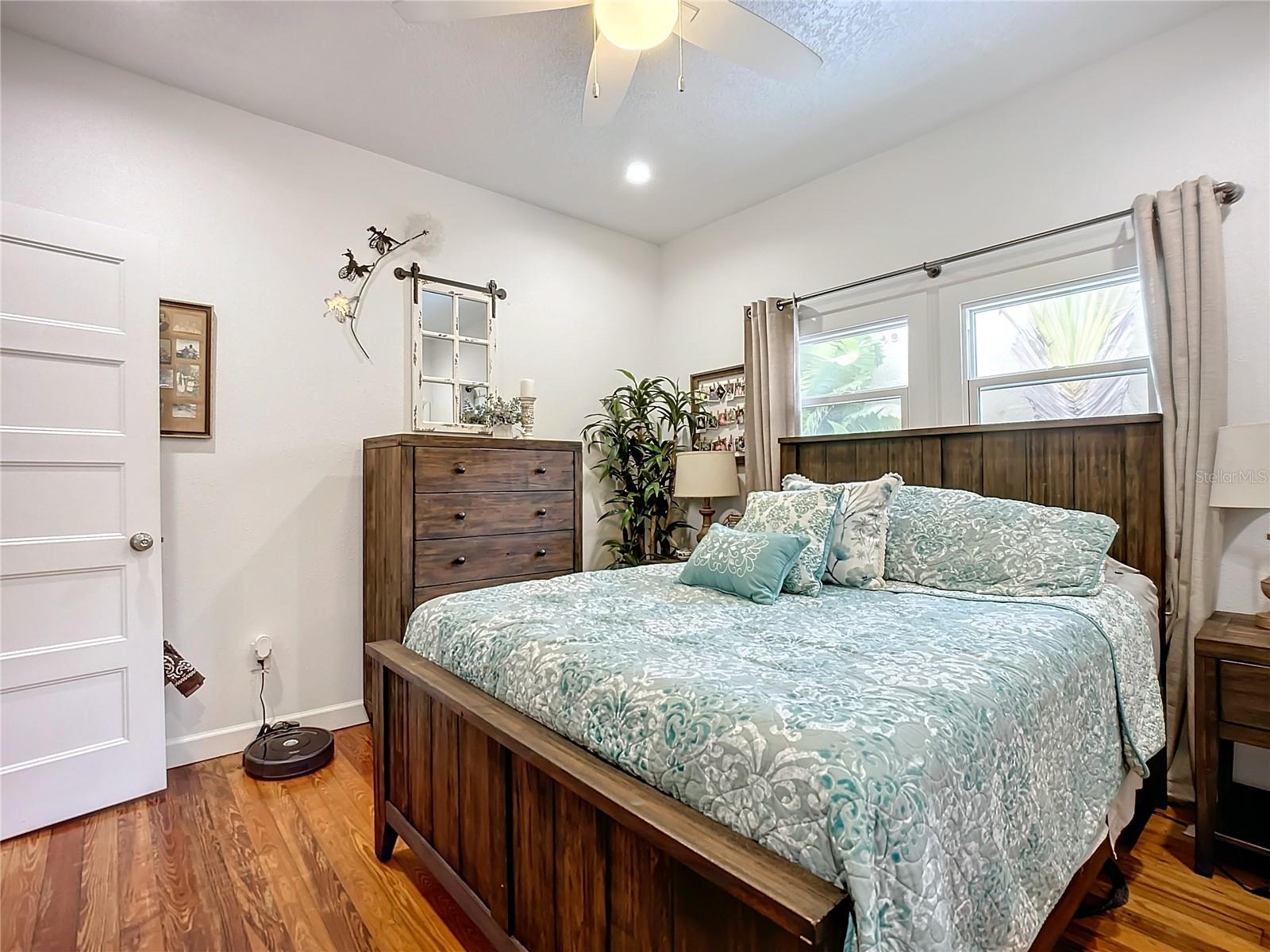 FINNEGANS NEW SMYRNA - Residential