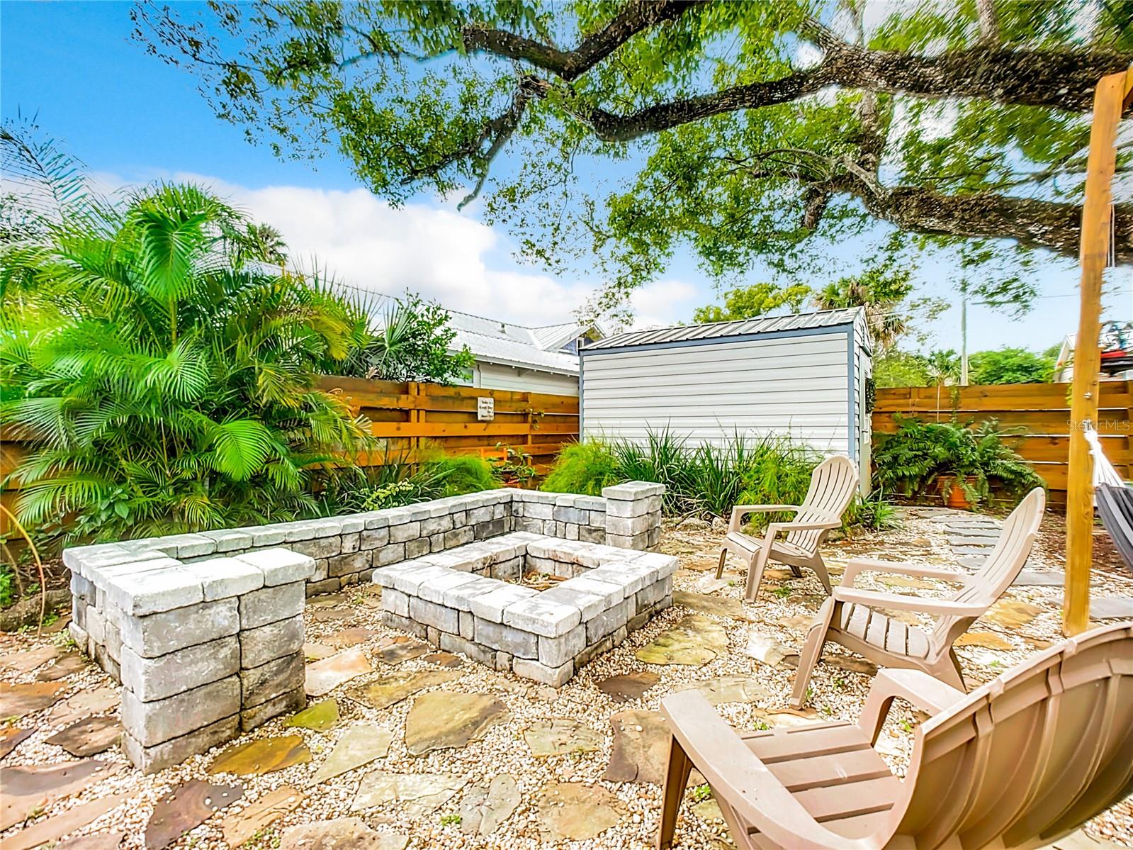 FINNEGANS NEW SMYRNA - Residential