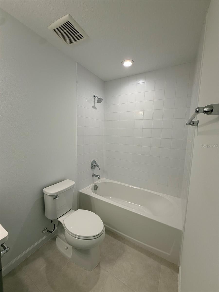 WESTHAVEN AT OVATION 111/89 LOT 88 - Residential Lease