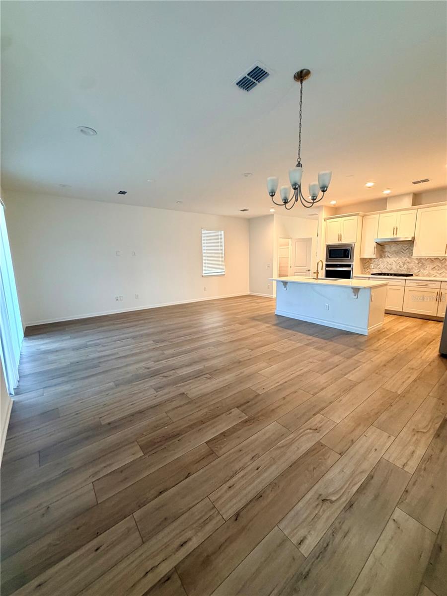 WESTHAVEN AT OVATION 111/89 LOT 88 - Residential Lease
