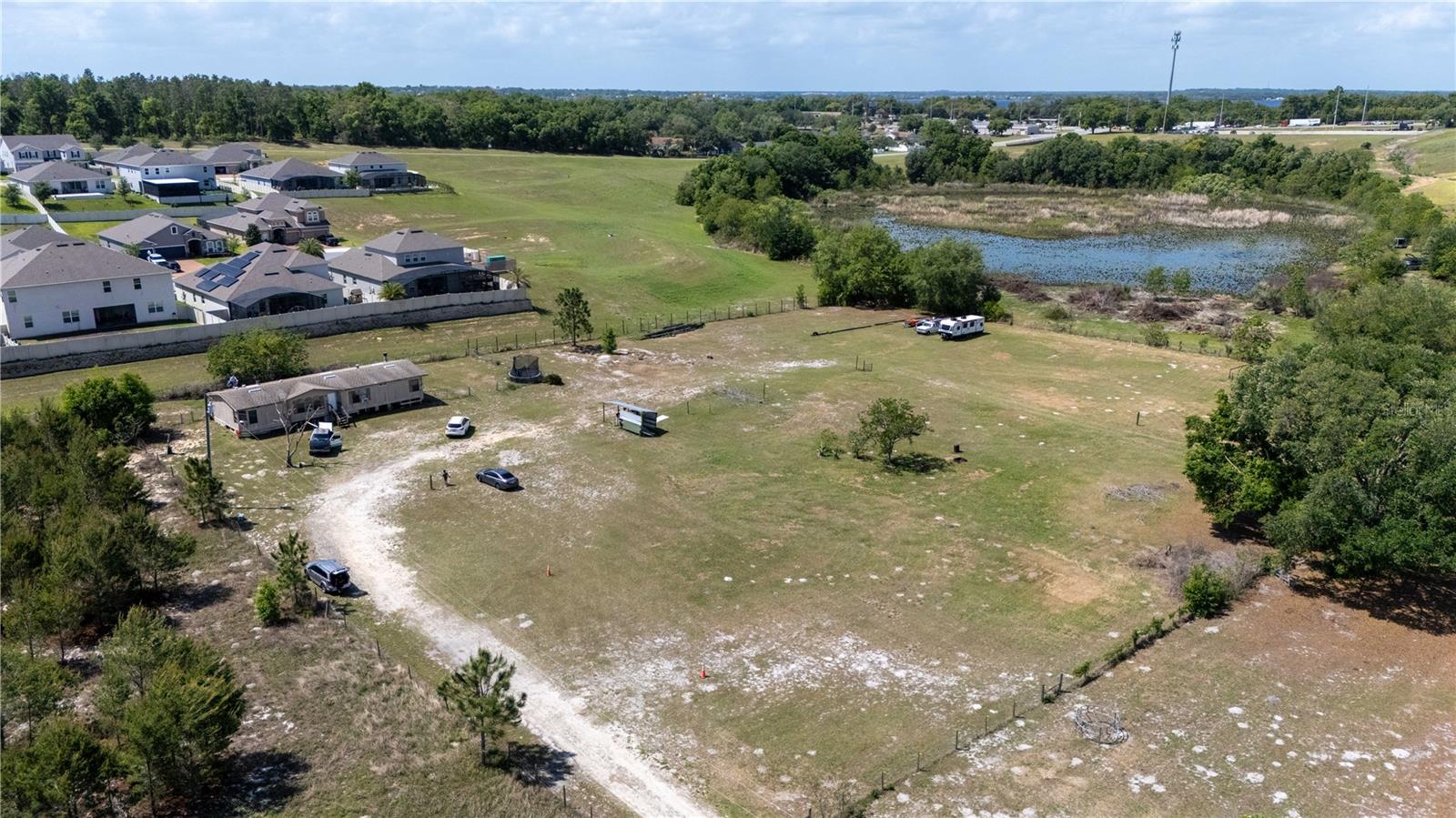 UNINCORPORATED LAKE COUNTY -MINNEOLA - Residential