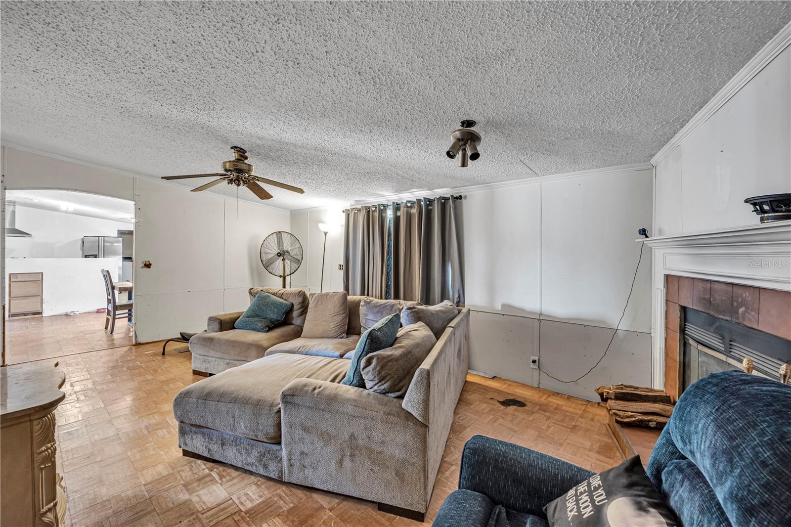 UNINCORPORATED LAKE COUNTY -MINNEOLA - Residential