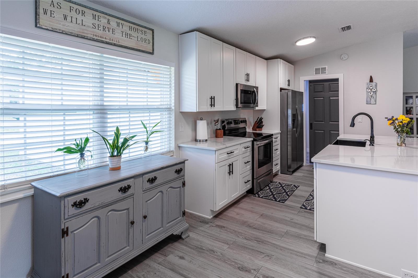 PASCO LAKE ESTATES - Residential