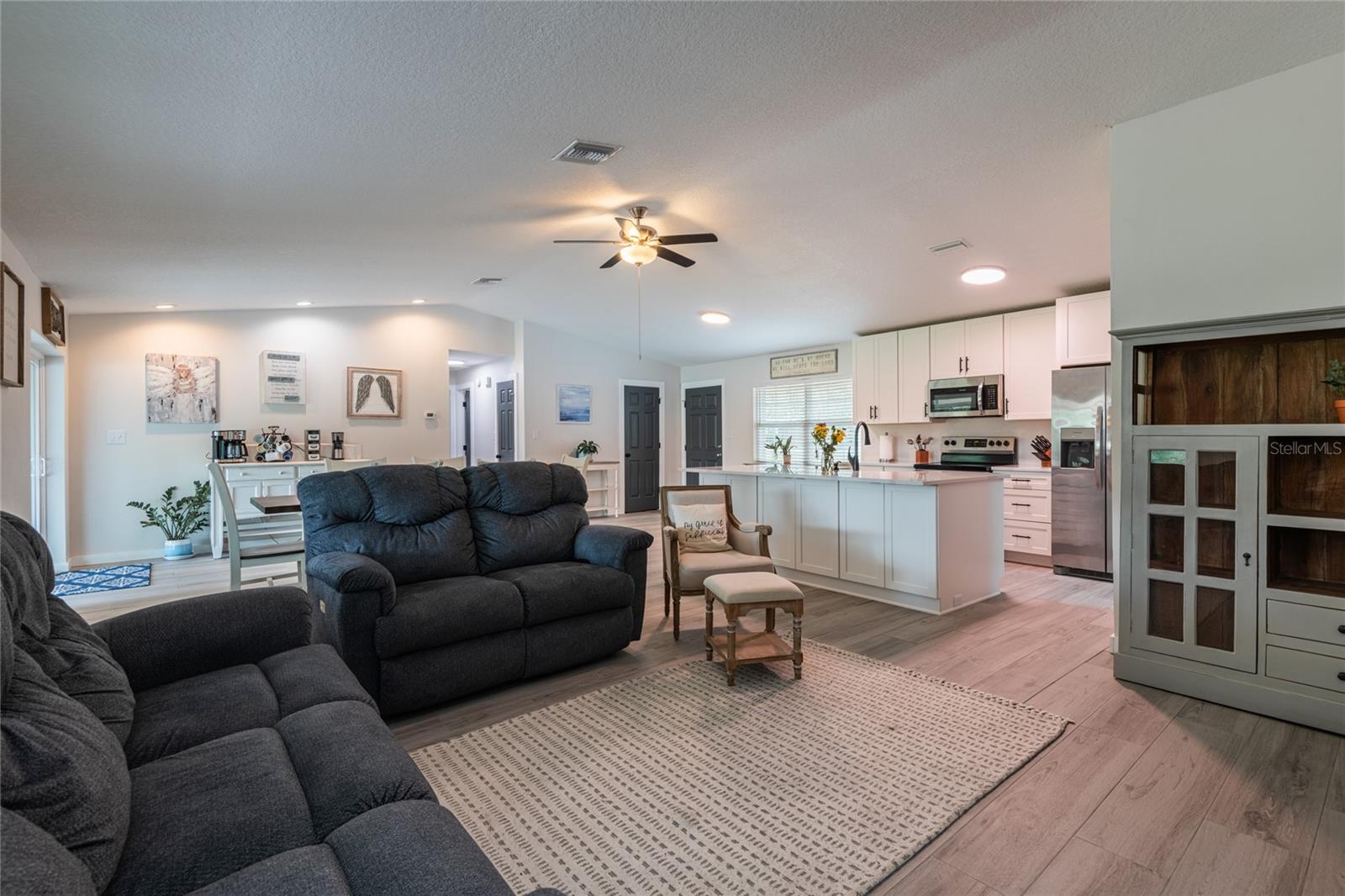 PASCO LAKE ESTATES - Residential
