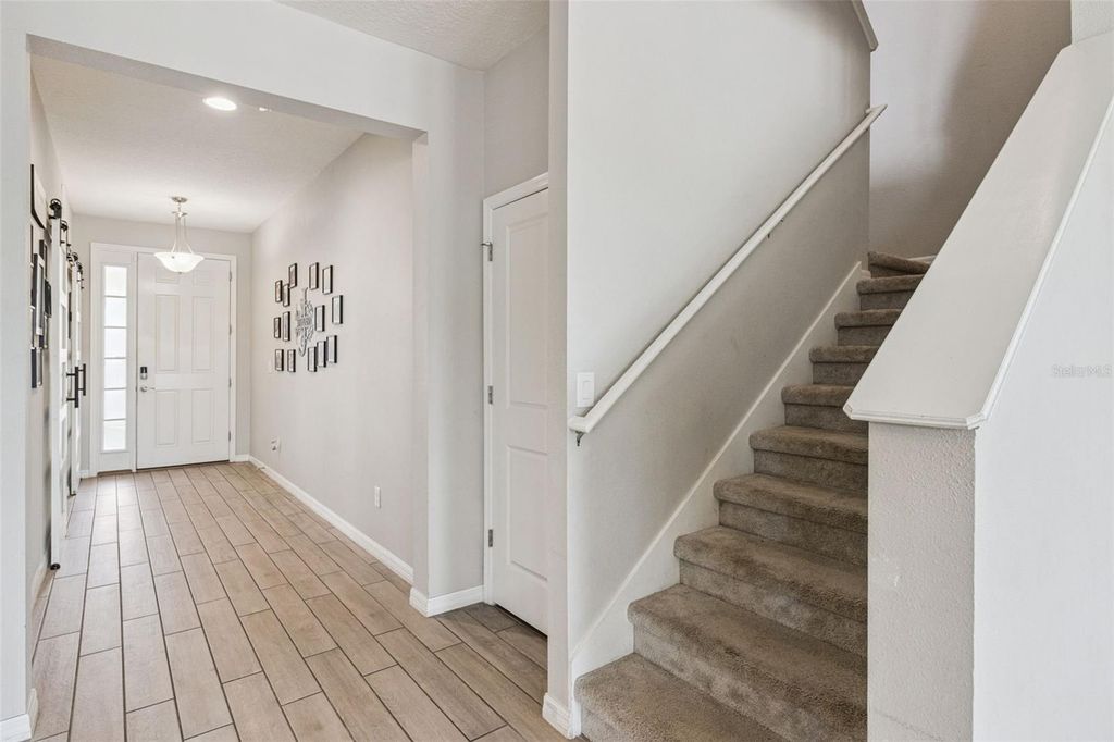 Photo of 12506 Candleberry Circle, Tampa, FL 33635 (MLS # O6382205)