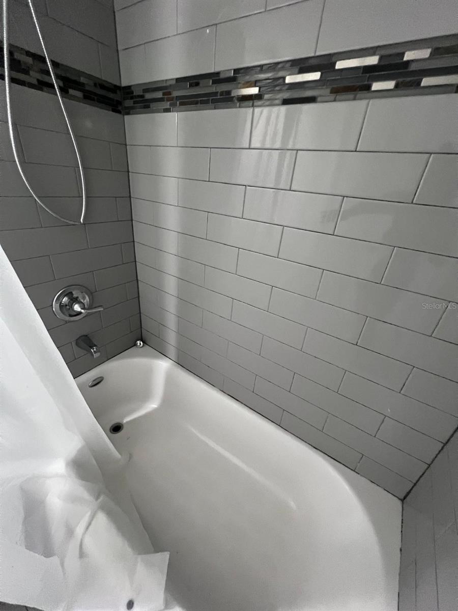 SUNSET GROVE CONDO - Residential Lease