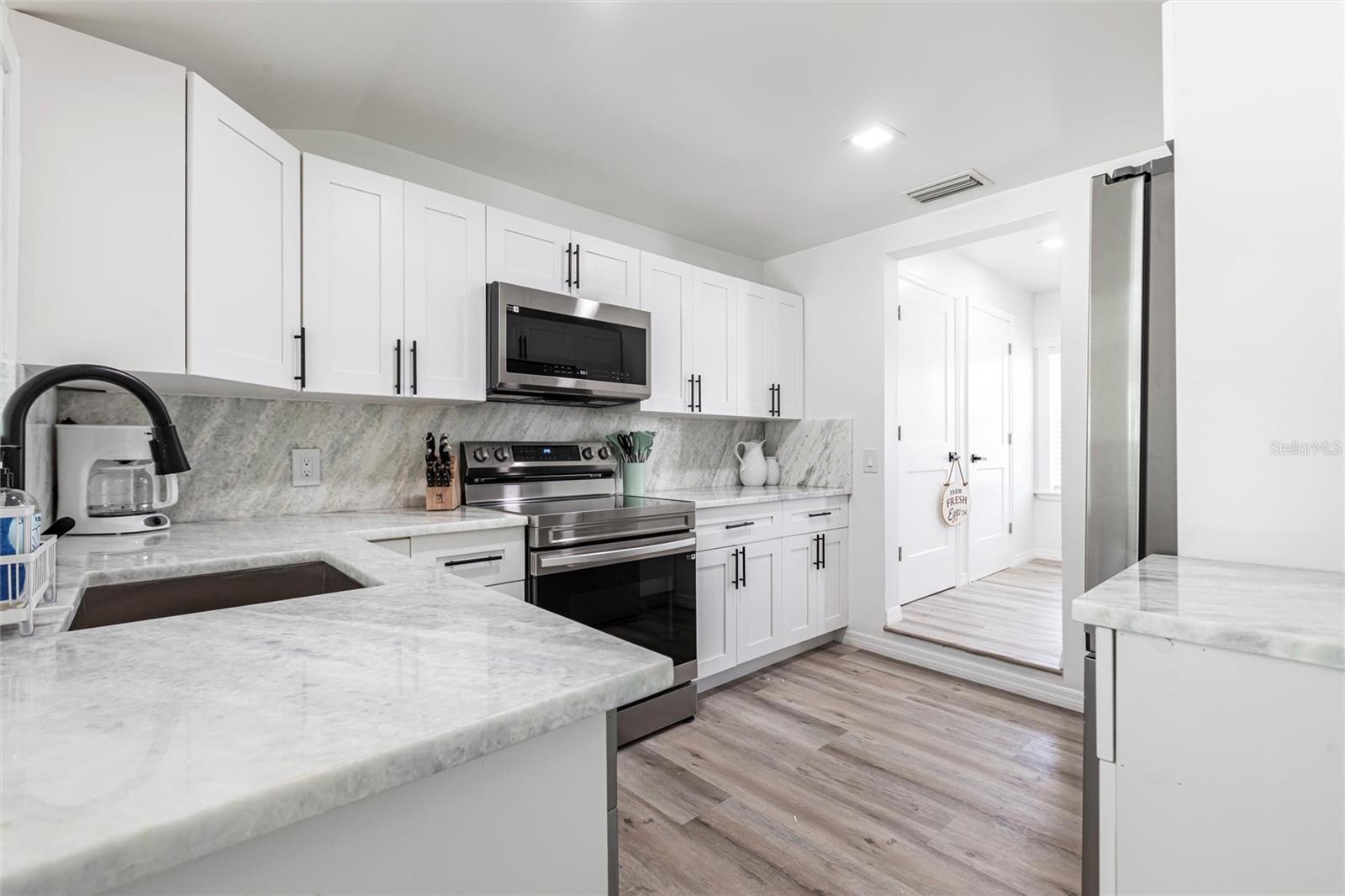 LONGBEACH REV OF R P JORDANS SUB - Residential Lease