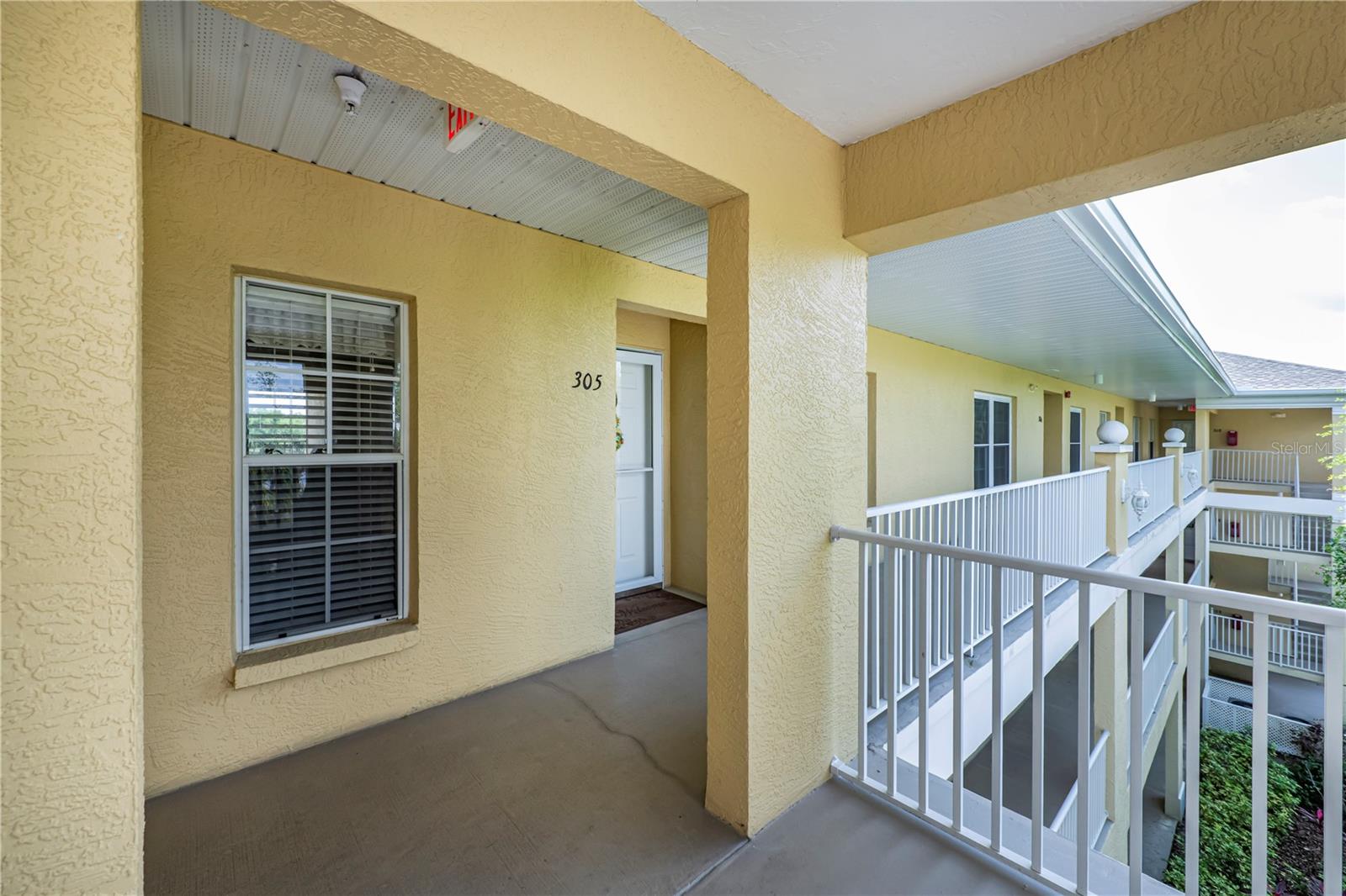 19345 WATER OAK DRIVE 305
