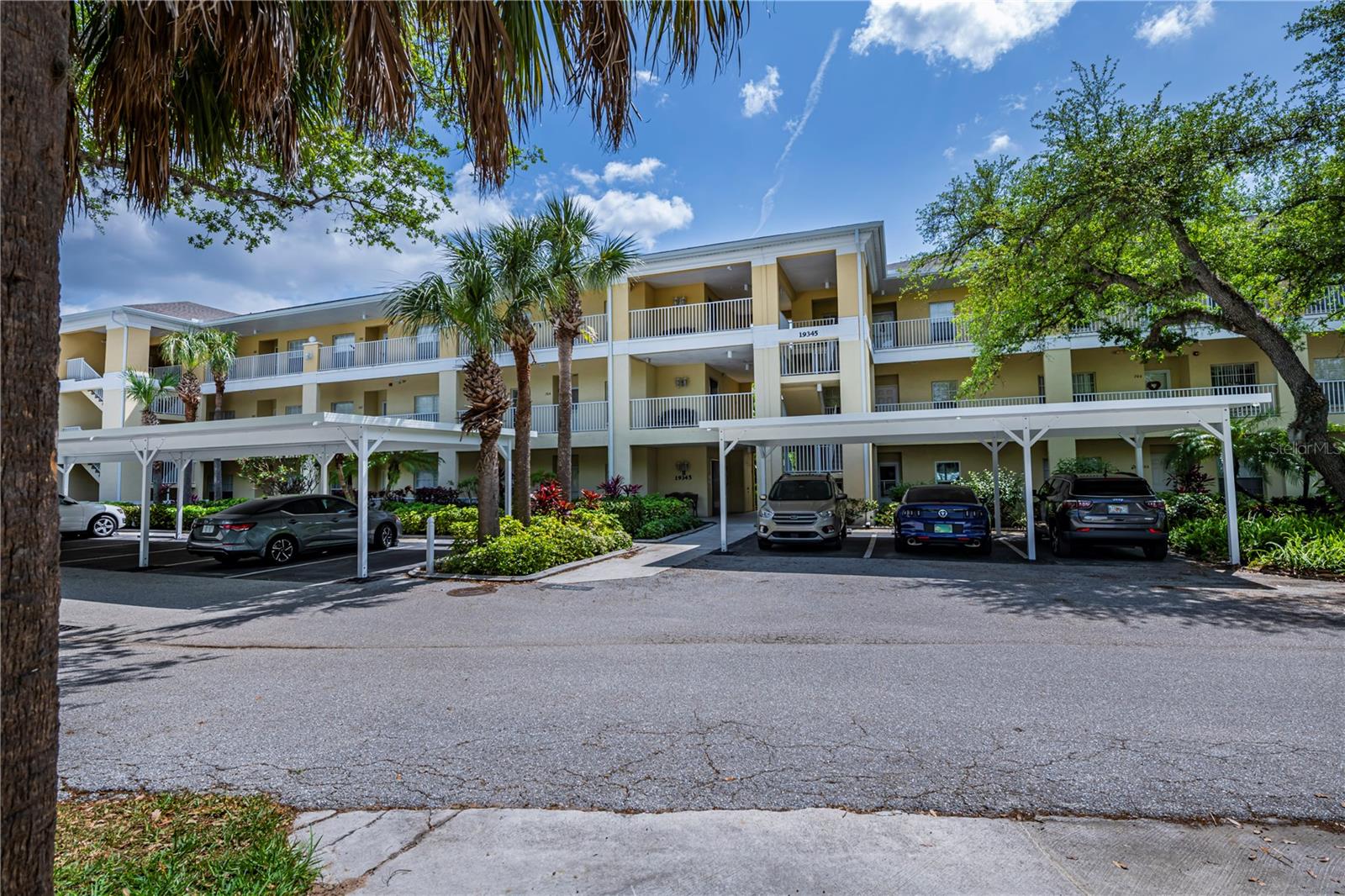 19345 WATER OAK DRIVE 305