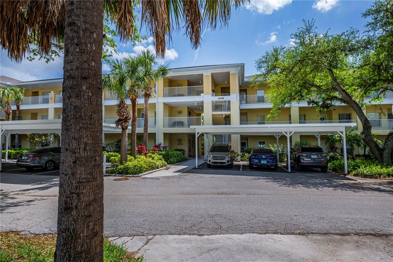 19345 WATER OAK DRIVE 305