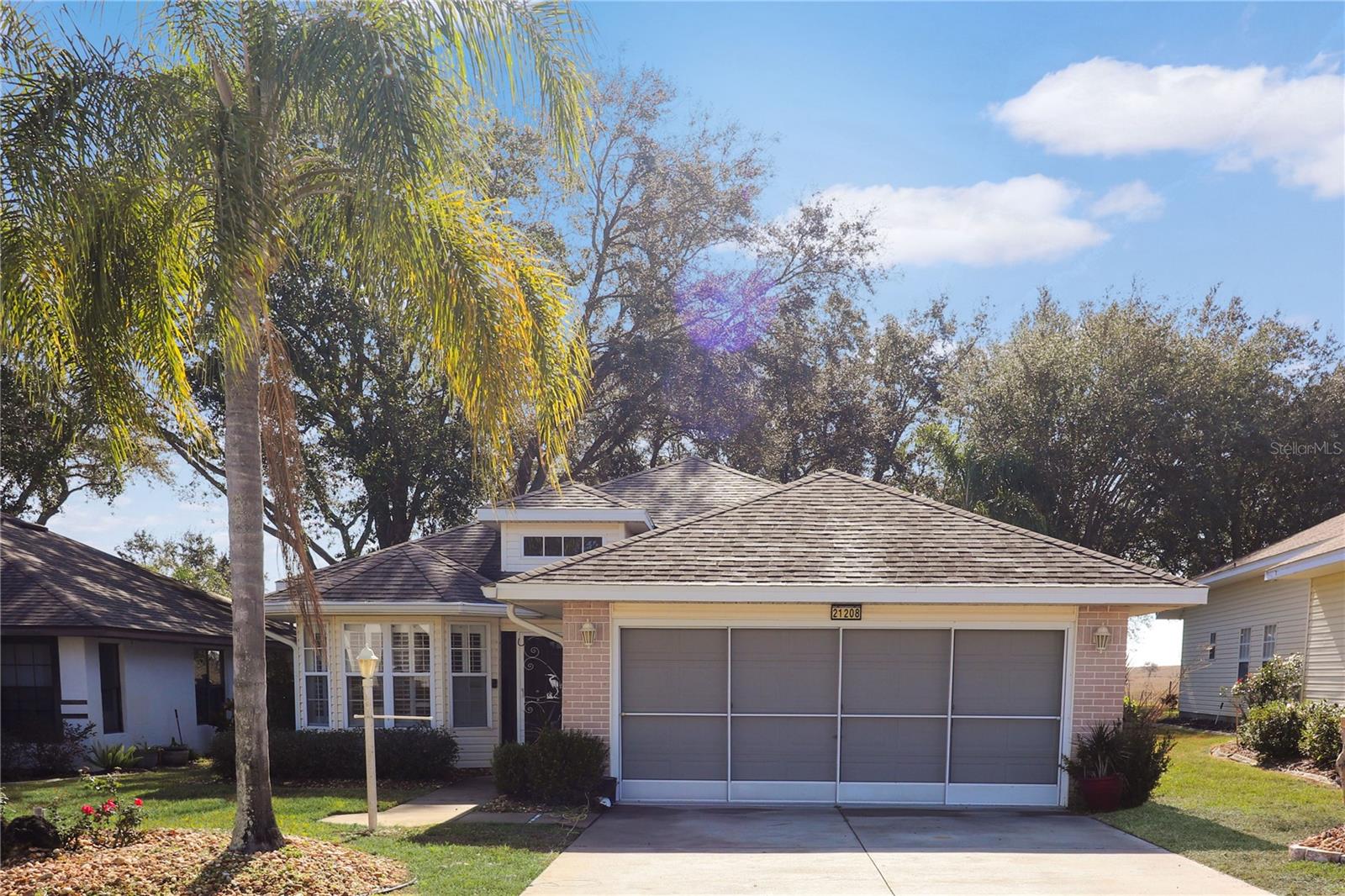 This wonderful Opal model with pasture views boasts over 1,500 sq ft of open living space. Enjoy a spacious great room and kitchen with nook,
volume ceilings, and a primary suite featuring tray ceiling, two walk-in closets, and a bath with dual sinks and shower. Two guest bedrooms (one
ideal for an office/den) and a guest bath with dual vanity complete the interior. Relax on the screened lanai with sliding windows. Inside laundry.
Royal Highlands is a premier resident-owned gated community offering a wealth of amenities, including: 18 hole golf course, restaurant, and pro
shop * 2 pools (one indoor and one outdoor) * Lit tennis courts, pickleball, shuffleboard, and bocci ball courts * Softball field, billiards, fitness
center, card rooms, and library * Great Hall for social functions, fitness classes, concerts, plays, etc. * HOA includes cable and internet, plus
secure RV/Boat parking and storage Don't miss out on the opportunity to own this exceptional home in a fantastic community!