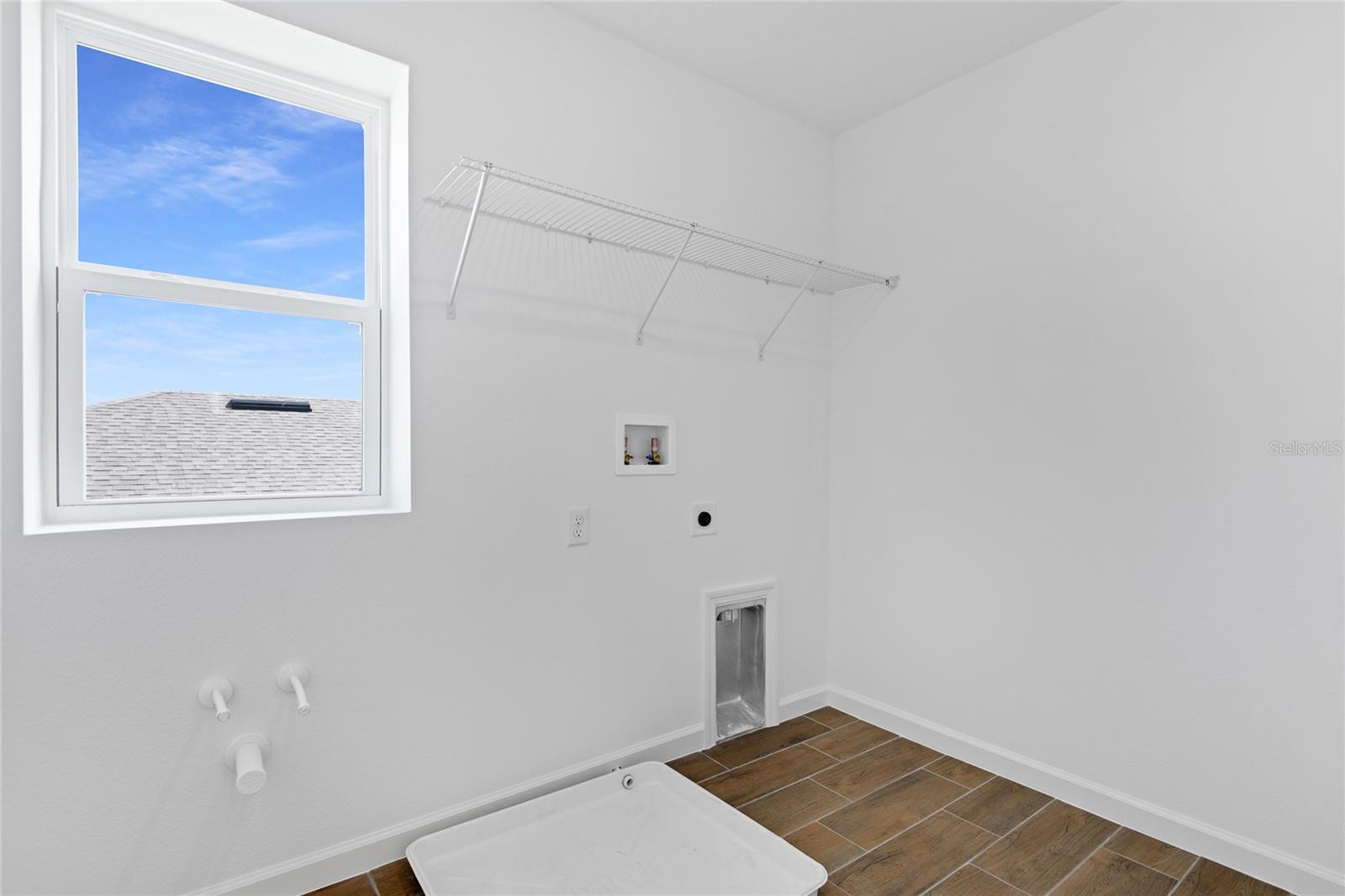 SEASONS AT BELLA VISTA - Residential