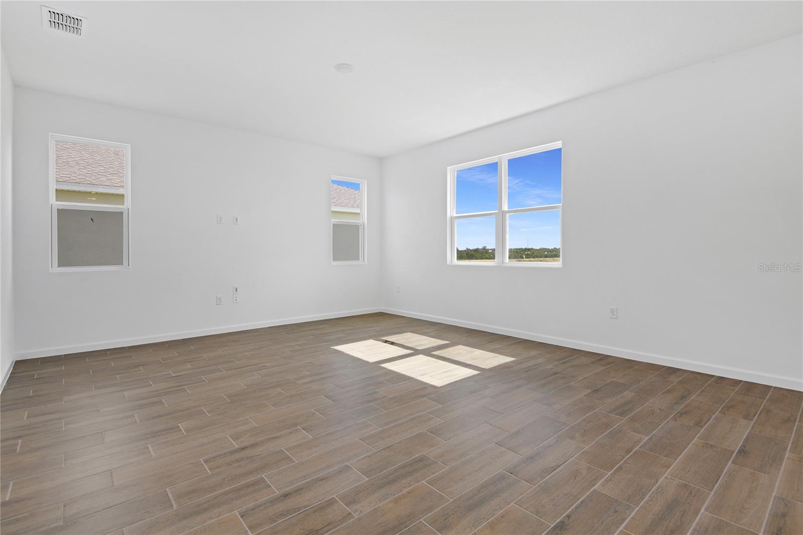 SEASONS AT BELLA VISTA - Residential