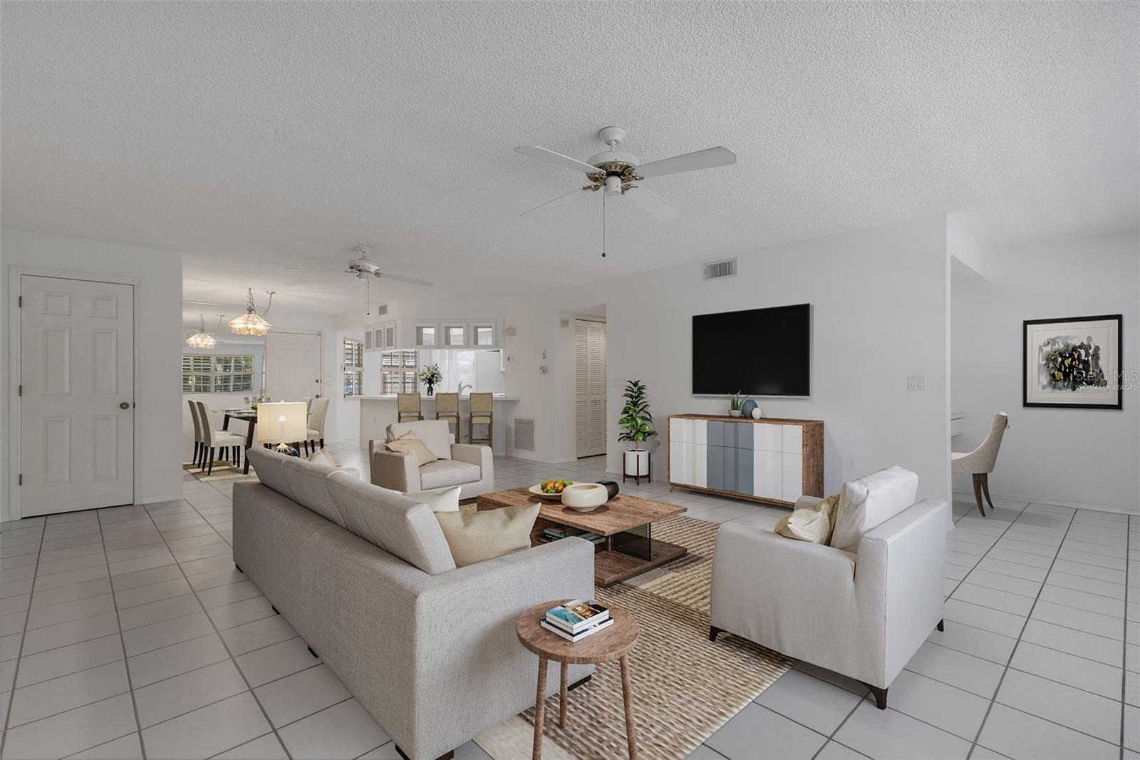 528 W VENICE AVENUE # 1